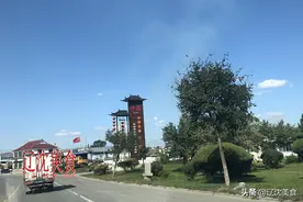 辽宁著名小吃是百年非遗，牛庄馅饼一条街，好几道菜在城里没有图片