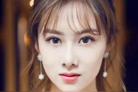 曹曦月青春靓丽，真的好迷人图片