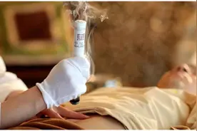 脐灸正当时：脐通百脉，主治百病图片