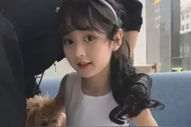 为什么裴佳欣圈粉无数吸引到王思聪，蔡萝莉一露脸却吓跑粉丝图片