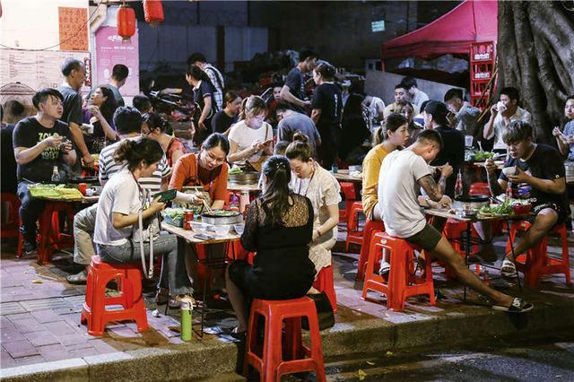 竹肠是什么部位（“鲜”是广州人评定火锅优秀与否的重要标准）