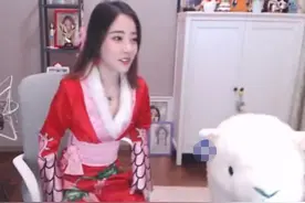 冯提莫当众演绎骑羊舞！意外引人侧目，网友：黑色很安全图片