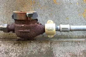 怎样拆生锈的水管接头呢，专业的师傅为您支招图片