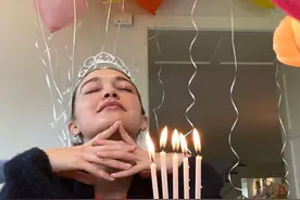 吉吉·哈迪德迎25岁生日，网友围观祝福，称赞她“冷艳女神”图片