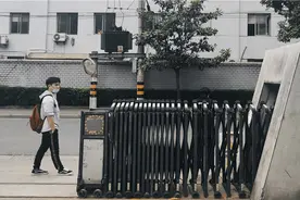 7个同学来上海打拼，现在就剩下我还留在上海，阿亮的沪漂故事图片