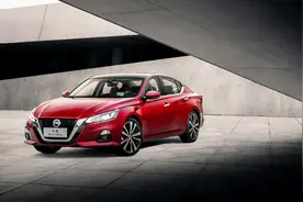 除了移动大沙发，还有可变压缩比，日产天籁试驾有感图片