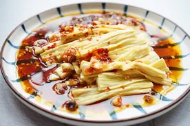 新鲜腐竹怎么吃？简单得很，只要凉拌就是夏天的纯素下饭菜图片