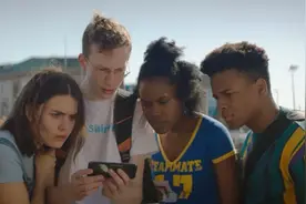 “未成年大佬”与王者荣耀的猫鼠游戏图片