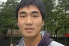 当年不满孙俪捐助太少，恩将仇报的白眼狼男孩向海清，现状如何？图片