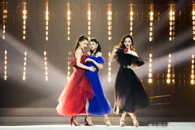 小腿粗+没脚脖子怎么穿？没想到，张萌给出了教科书般的答案图片