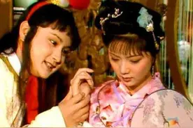 家有娇妻美妾，贾宝玉为何离家出走？脂砚斋：宝玉有情极之毒图片