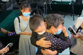 错换人生28年续：孩子患肝癌，家属医院谈判破裂陷僵局图片