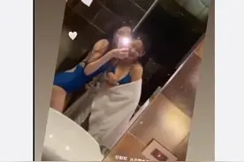 5年恋情说散就散，罗志祥做实分手传言，与火辣主播约泳池开party图片