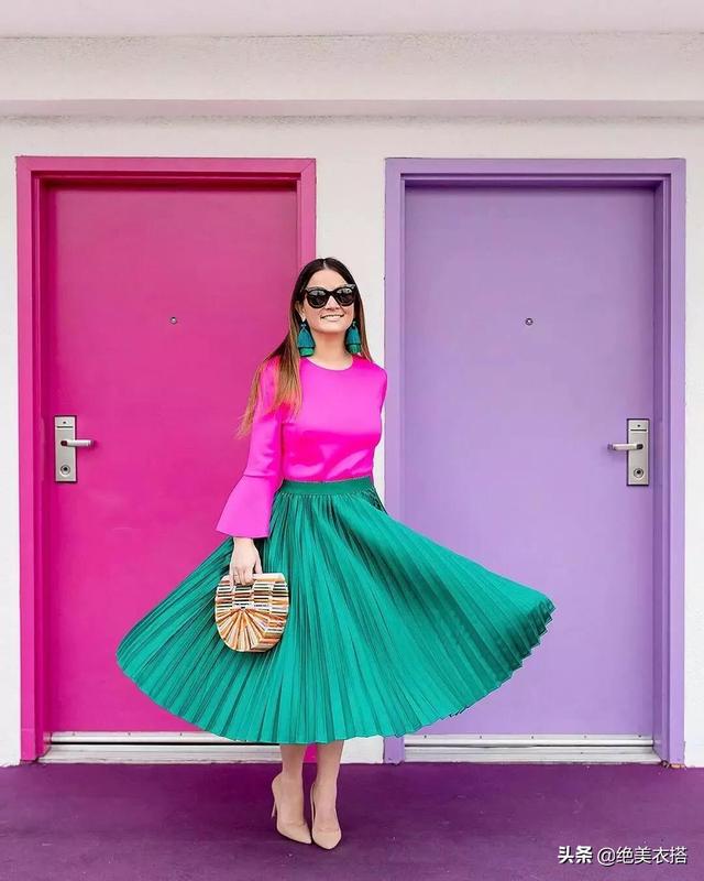 今秋的“百褶裙”有多时髦？玩转百褶裙穿搭，只需掌握这些知识点