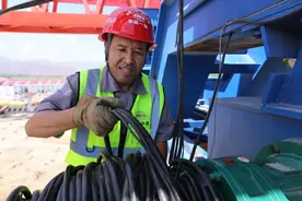 新时代·铁路榜样丨马小利：劳务工的逆袭之路图片