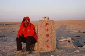 1996年，余纯顺穿越罗布泊时遇难，跟向导赵子允有没有关系？图片