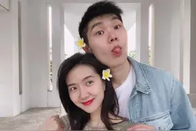 演员许龄月大方公布恋情！晒与男友搞怪合影，透露两人交往一年多图片