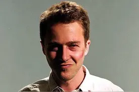 《搏击俱乐部》我们真正想改变的往往不是生活本身，而是我们自己图片