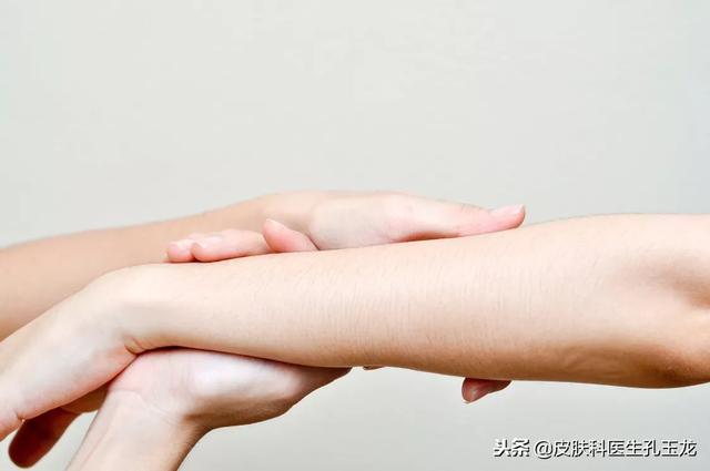 腿上有鱼鳞一样怎么回事 腿上有鱼鳞一样怎么回事