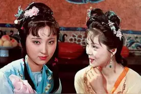 刘姥姥的表现不该让人尊重吗 黛玉的雅谑 宝钗的注解如何图片