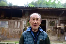 湖北一家贫困户，拆迁时发现房子价值8亿，老人却将其捐给国家图片