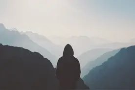 你是什么时候发现你不爱他了？图片