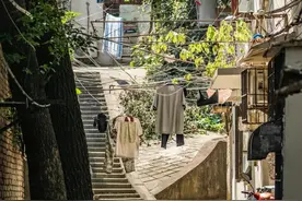黄鹤楼下的人间烟火，蛇山上的神奇武昌图片