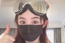 张含韵直接撞脸赵丽颖，高情商回应，足以看得出二人关系有多好图片