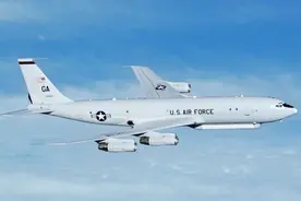 外军飞机不听警告，逼近中国领空，我军飞行员动真格：不服就击落图片