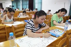 杭州幼师晒出“天价”工资单火了，入职仅4年，年薪30万还有编制图片