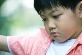 “讨厌姑姑来我家”，孩子无意的一句，反映出众多家庭的暗伤图片