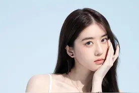 新加坡甜美女神李凯馨 穿白色吊带秀娇嫩肌肤 脸蛋美过范文芳图片