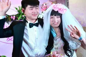 6年前，山东小伙不离不弃坚持和癌症晚期女友结婚，后来如何了？图片