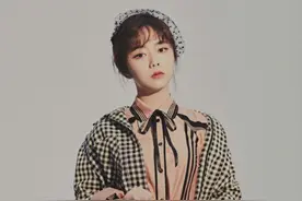 女明星百变格子元素穿搭！普通人也能驾驭的风格，高级感满满图片