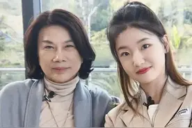 钦点“接班人”！董明珠22岁女秘书走红，回应：内心惶恐，我就是一个很普通的女孩和一个打工人图片