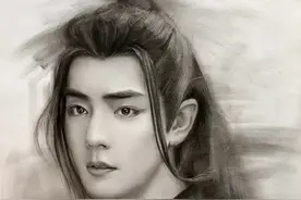 厉害了！他用一支铅笔把明星画了多个，如肖战、蔡徐坤、迪丽热巴图片