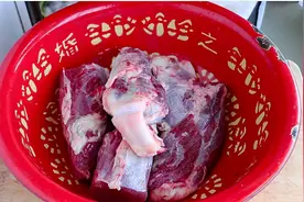 过年在家卤牛肉，牢记这个详细配方，牛肉五香浓郁，怎么切都不散图片