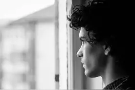 一个不爱你的男人，通常会有这些表现，真的很明显图片