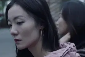 《下海》：90年代沦落巴黎街头的东北女人，放弃灵魂的求生者图片