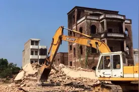 宠幺儿，恨长子，如此偏心的亲妈，你要怎么对她？图片