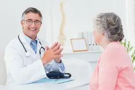 医生提醒：6种颜色的痰，暗示着6种病，你是其中一种吗？图片