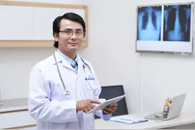 血压150/100算高血压吗？要不要吃药？心血管医生告诉你图片