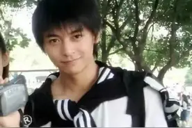 “拧巴男孩”李佳航的十二年成名史，和他的耿直仗义二三事图片