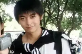 “拧巴男孩”李佳航的十二年成名史，和他的耿直仗义二三事图片