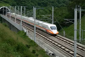 台湾再启高铁购买计划，日本曾开价50亿新台币一辆，宰的有点狠图片