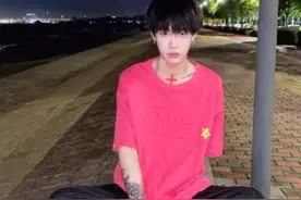网红关东主意外去世，退潮时游泳被海浪卷走，年仅18岁太惋惜图片