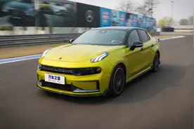 2.0T+四驱+全碳纤维套件，试驾“中国钢炮”领克03+图片