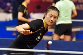 丁宁被打0-11，王曼昱肩膀受伤，陈梦成国乒最后防线图片