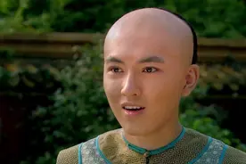 《甄嬛传》三阿哥，他因抢戏朱一龙被骂，当下2部剧作上星连播图片