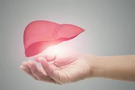 肝癌发现即晚期？医生忠告：饭后若有3种异常，要及时检查肝功能图片